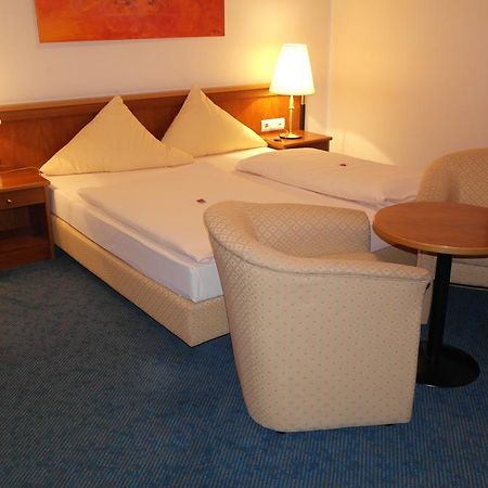 Hotel Jahnhaus Langenfeld  Phòng bức ảnh