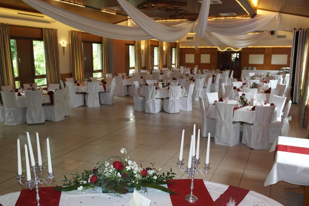 Hotel Jahnhaus Langenfeld  Ngoại thất bức ảnh