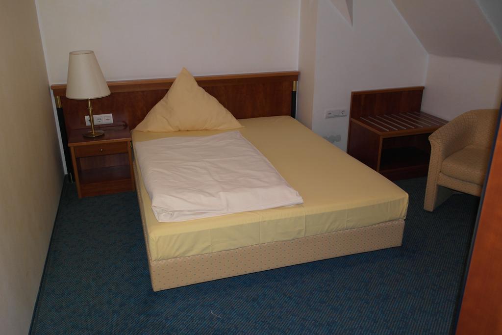 Hotel Jahnhaus Langenfeld  Phòng bức ảnh